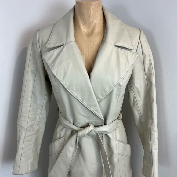 70s Vintage Embassy Women’s XS Genuine Leather Belted Tan Overcoat Jacket Trench - Picture 8 of 15